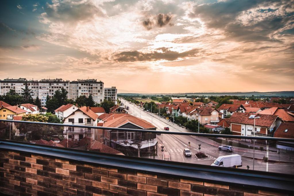 Sky Apartmani & Spa Leskovac  Kültér fotó
